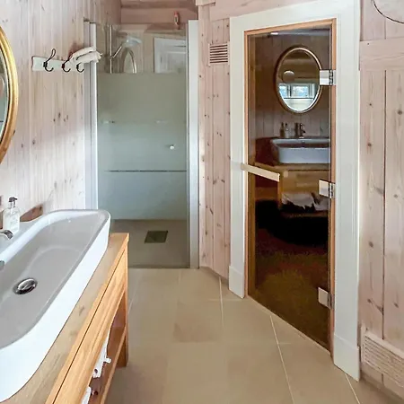 Holiday home Beautiful In With Sauna *